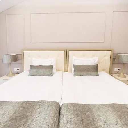 Monte Vedetta Hotell