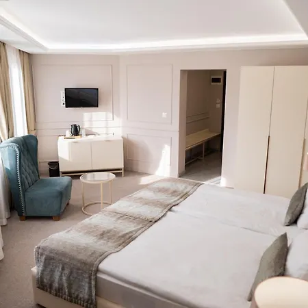 Monte Vedetta Hotel